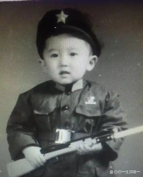 消失在相声圈的于谦:说相声是我的副业,玩儿才是我的主业