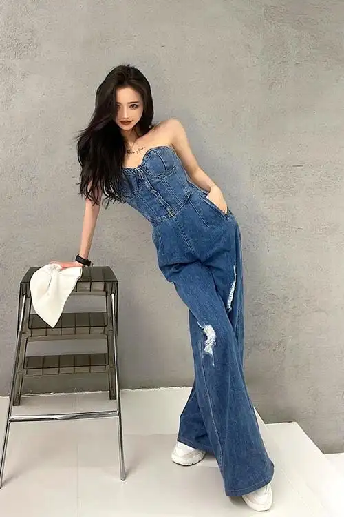 抹胸连体牛仔裤微胖辣妹性感女大码新款设计感高腰显瘦阔腿裤牛仔连体