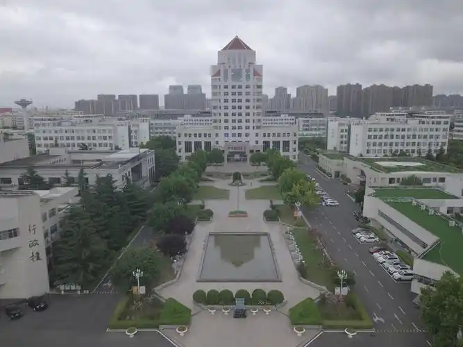 江苏海洋大学校门