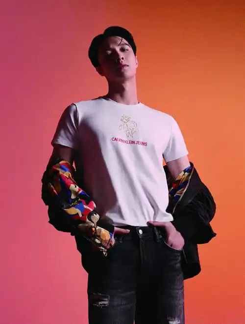 张艺兴ck全球代言人##张艺兴[超话]