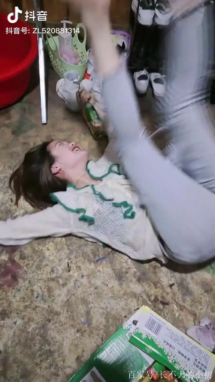 女生喝醉后真可爱!