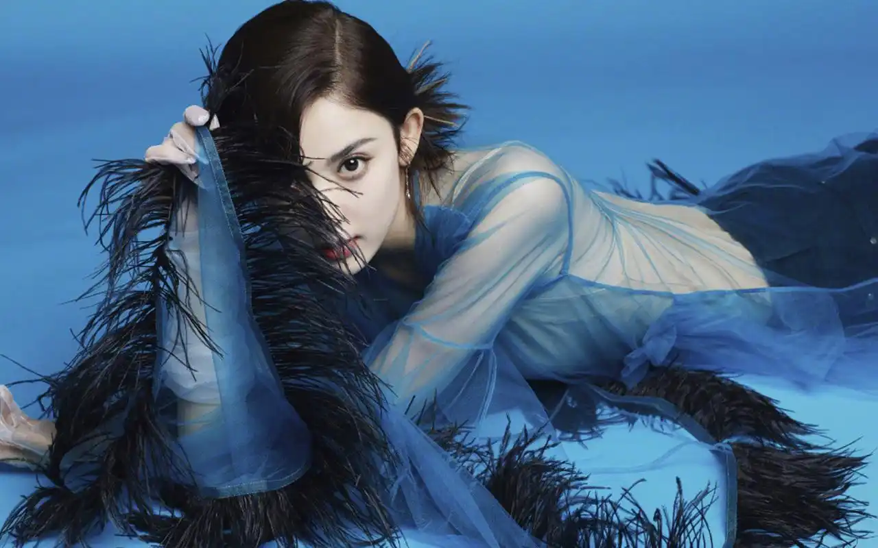 古力娜扎性感妩媚写真图片高清壁纸