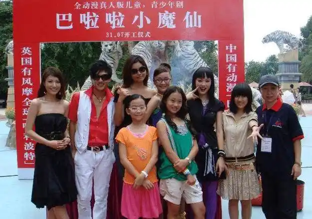 如今体重飙升到120斤,却美出另一种气质_黄安仪_小朋友_几位