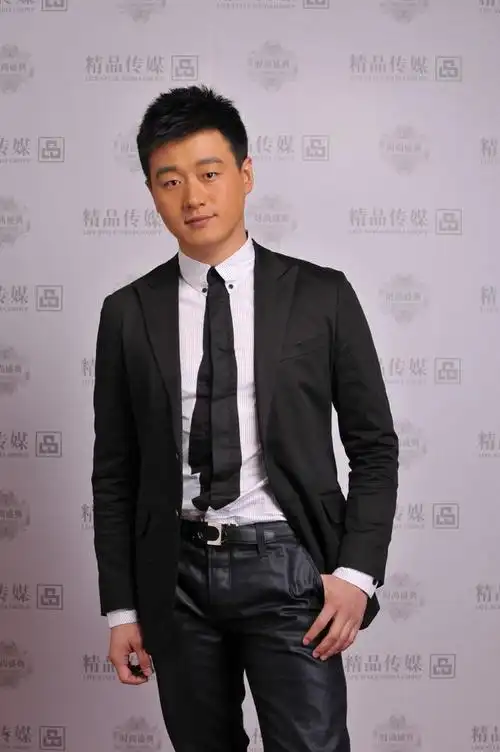 《奋斗》电视剧中陆涛饰演演员佟大为的25张写真美图片(演员佟大为