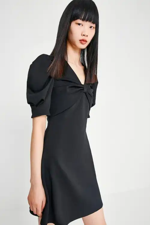 【明星同款】ur2021春夏新品青春女装甜美泡泡袖蝴蝶结宝藏连衣裙yu20