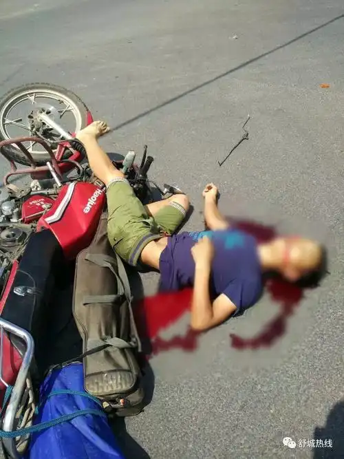 舒城:北环路口发生严重车祸,事故造成一人当场身亡!