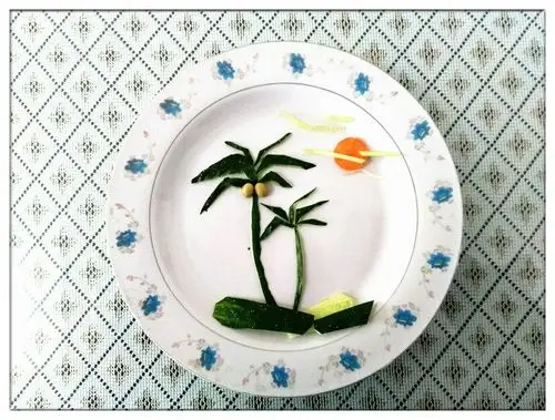 食材:黄瓜,胡萝卜.