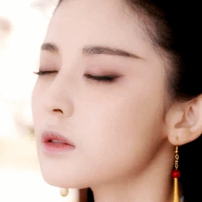 古力娜扎睁眼古风烟熏妆gif动图_动态图_表情包下载_soogif