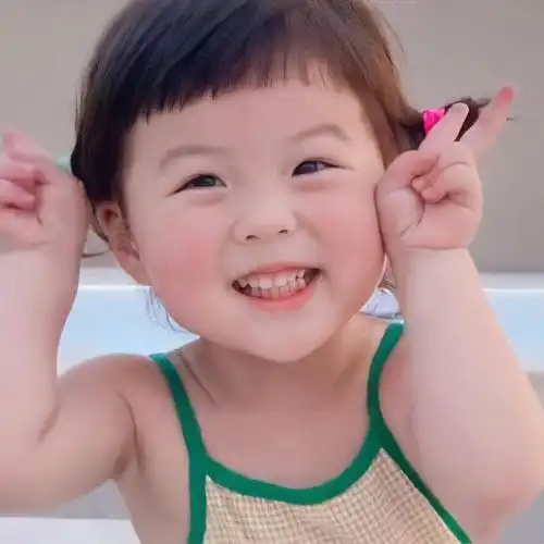 点赞都是小可爱,可爱萌娃图片大全(超级可爱的宝宝萌娃头像)