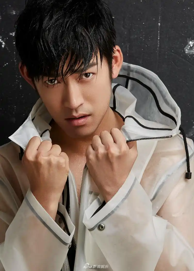 组图:张博最新时尚大片 上演眼神杀撩力满分_高清图集_新浪网