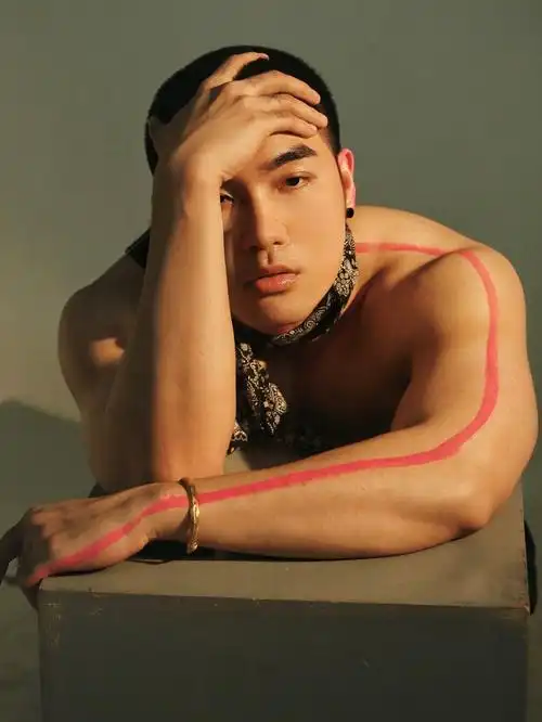 国产寸头痞帅小哥哥健身薄肌肌肉帅哥jiajun