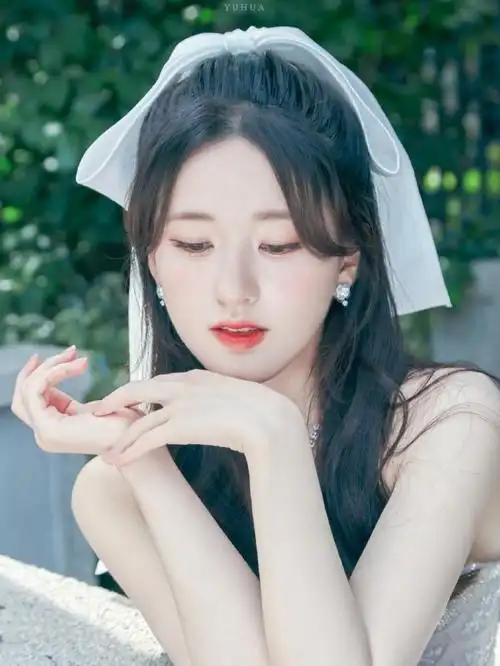 赵露思对拖鞋的执念有多深#露思这组照片简直是仙女本仙了!