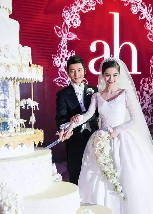 承认吧即使没有黄晓明angelababy也会成功