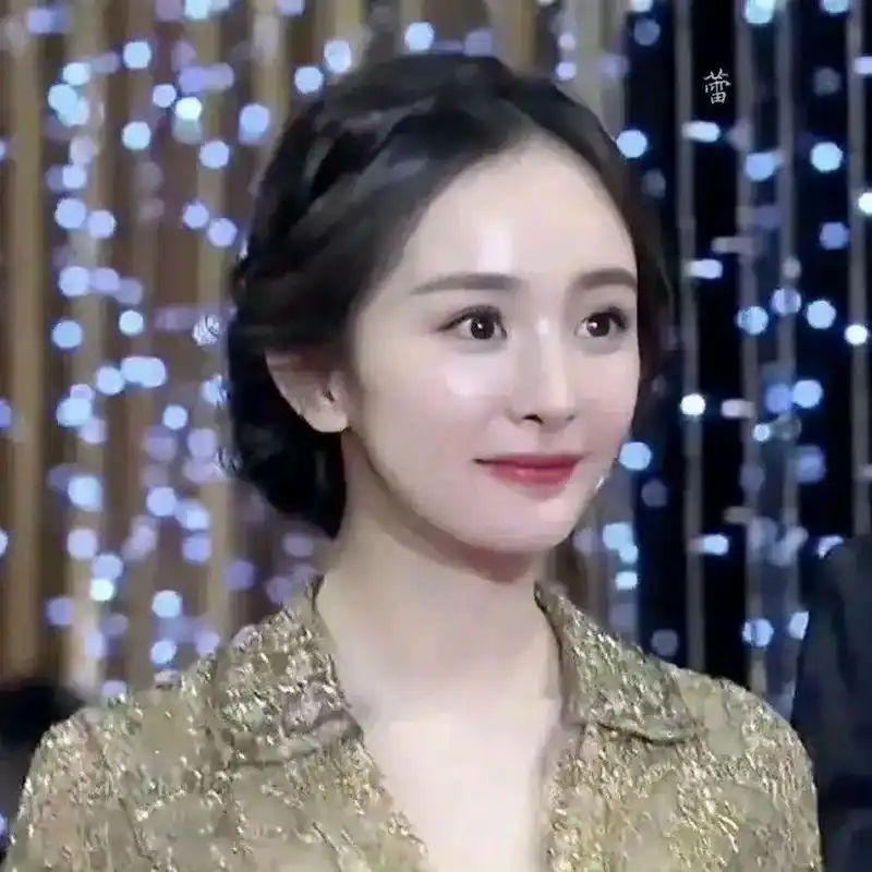 原来一个女人幸不幸福真的可以反映在脸上,杨幂刚生完孩子那段时间