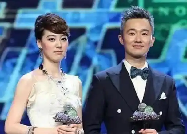 知名主持人程雷:身患肝炎娶小18岁娇妻,发病后妻子辞掉工作相陪