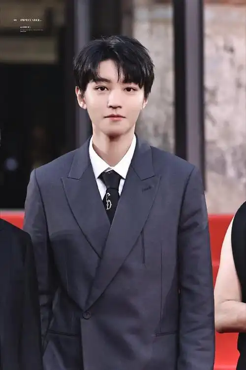 4uc7 】&新鲜事【网页链接】(图片cr:logo 鸣谢个站&个人博)@tfboys