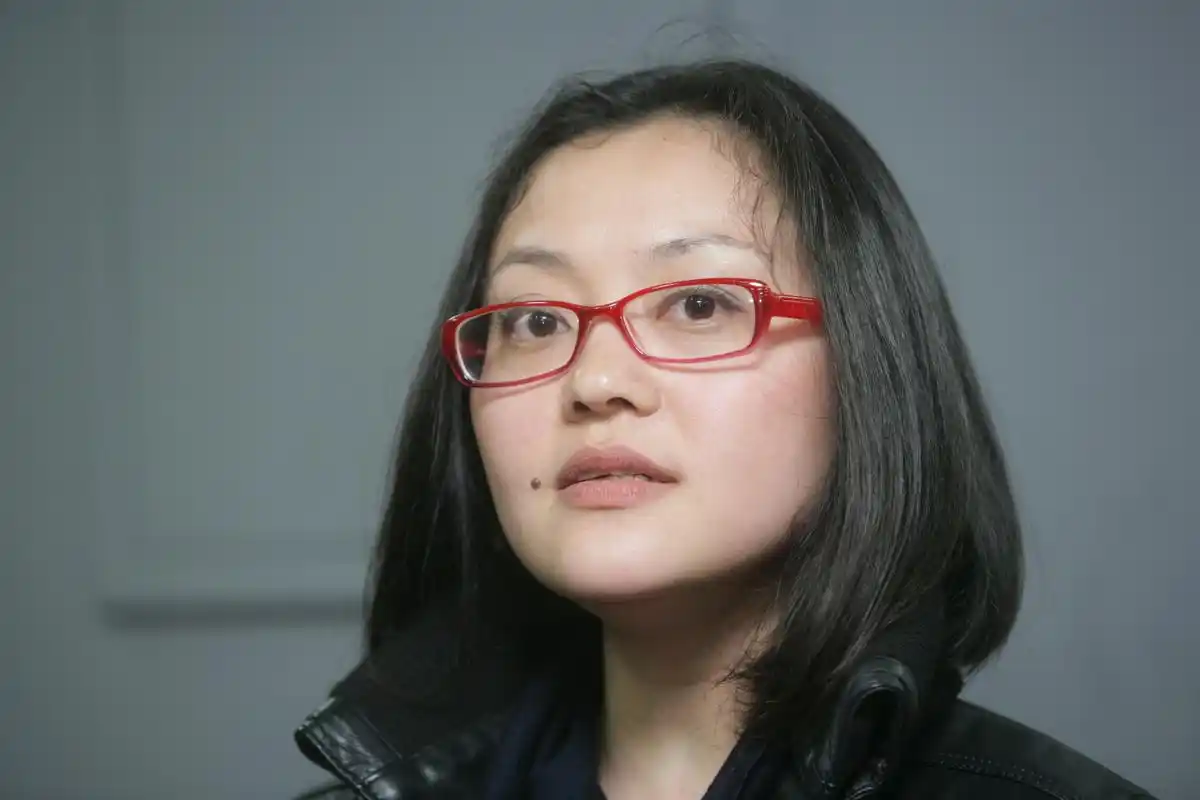 而随后,杜女士获得了王婷婷的抚养权,虽然王刚未获得