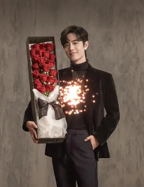 玫瑰爱神肖战于千千万万人遇心心念念人