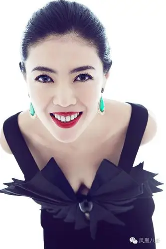 坐大佬大腿,用卤蛋骗保安…苏芒,野心浇灌出的刺玫瑰