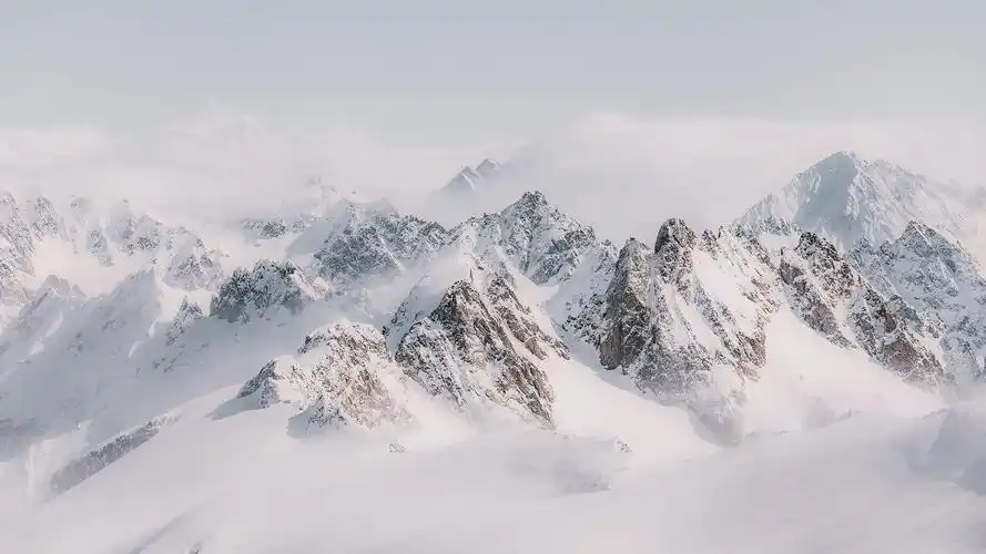 冬天 雪山 雪景 桌面壁纸高清大图预览1920x1080_风景壁纸下载_墨鱼