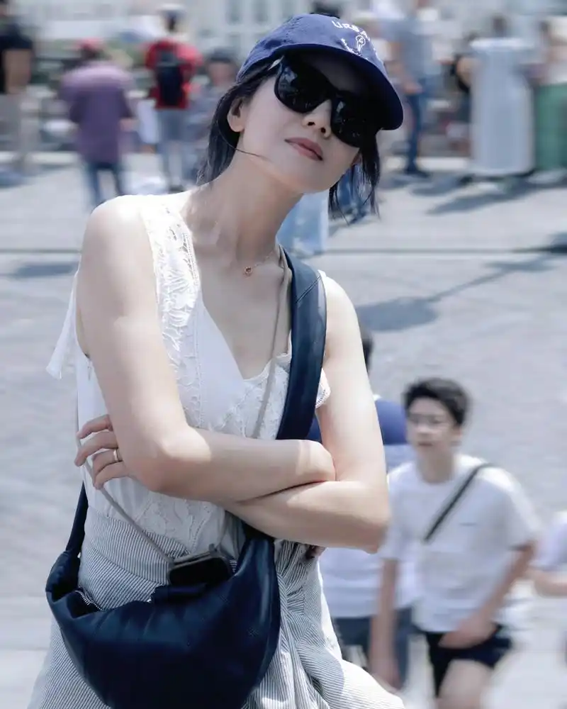 高圆圆街拍分享