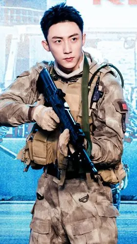 回应: 啊啊啊黄景瑜好高冷啊微博只关注了几个剧组的