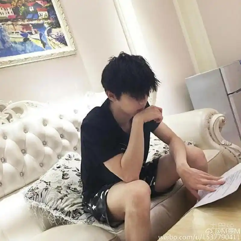 鹿晗家的设计,是简约的欧式典雅风,低调中显示出高品位.