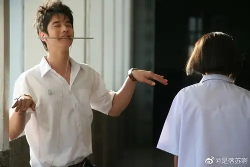 所以我们入戏,也替戏里的人煎熬.