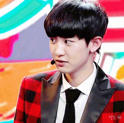 exo朴灿烈动态图片我们的朴王子笑起来真的真的真的太可爱了