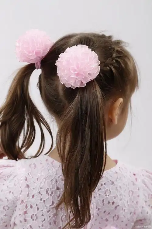幼儿园毕业照发型,让宝宝充满可爱的魅力!
