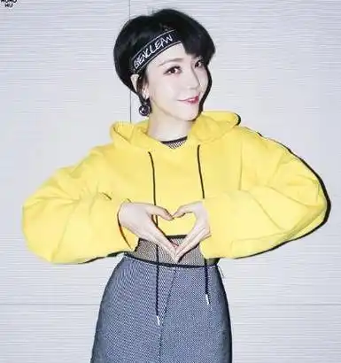 最惨快女冠军段林希,成到开出租车为生,上节目无一人认出