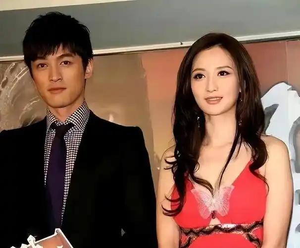 内娱颜值天花板张萌171cm的黄金三围腰臀比不愧是宅男收割机