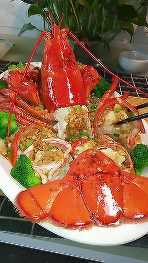 蒜蓉粉丝大龙虾