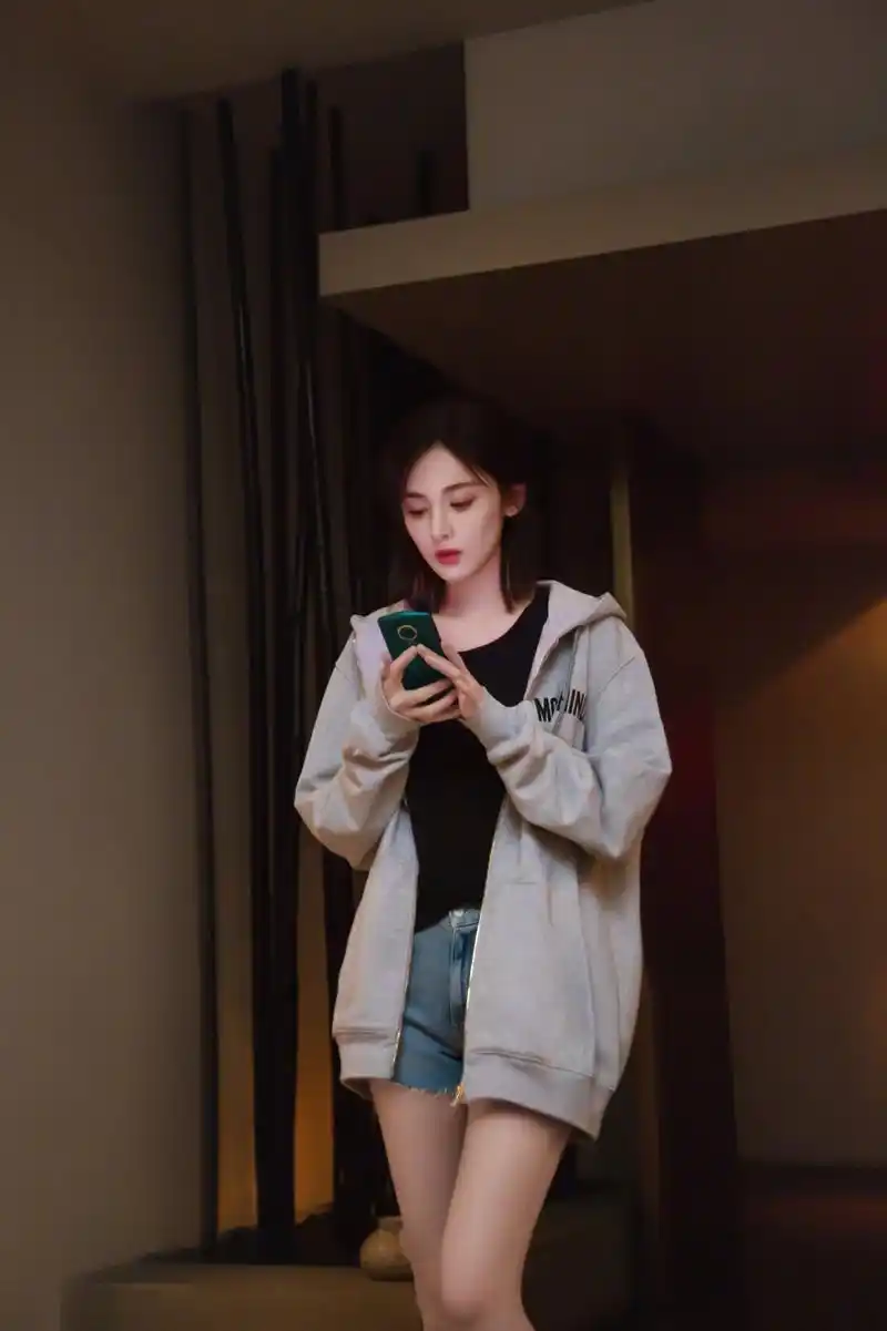 古力娜扎图片 娜扎性感自拍照图片