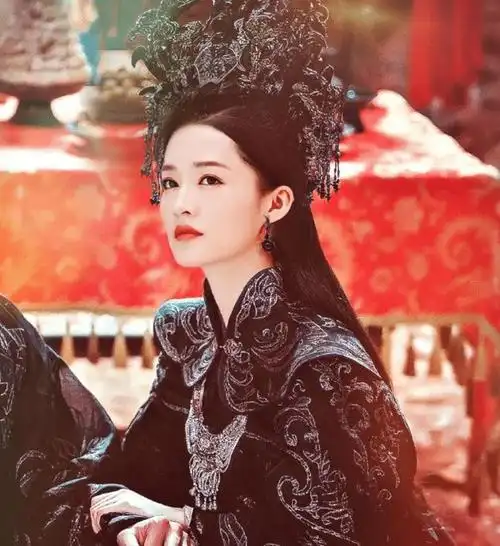 原创李沁《狼殿下》超高颜值剧照曝光,比《庆余年》造型更美,追定了