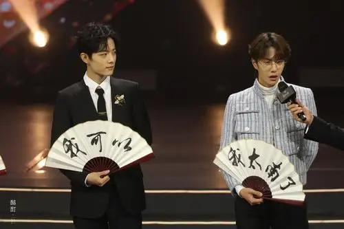 王一博肖战博君一肖图片来自微博 见水印… - 堆糖,美图壁纸兴趣社区