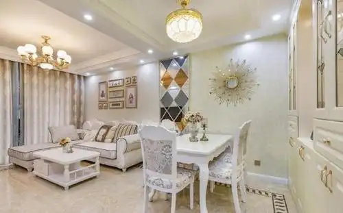 我为了拍照,还把家里所有的灯全部都打开了,因为想着这样照出来的照片