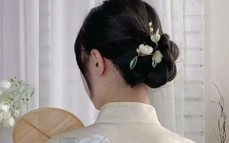 【民国气质旗袍盘发】国风温婉编发-sucherly苏-生活小技巧-哔哩哔哩