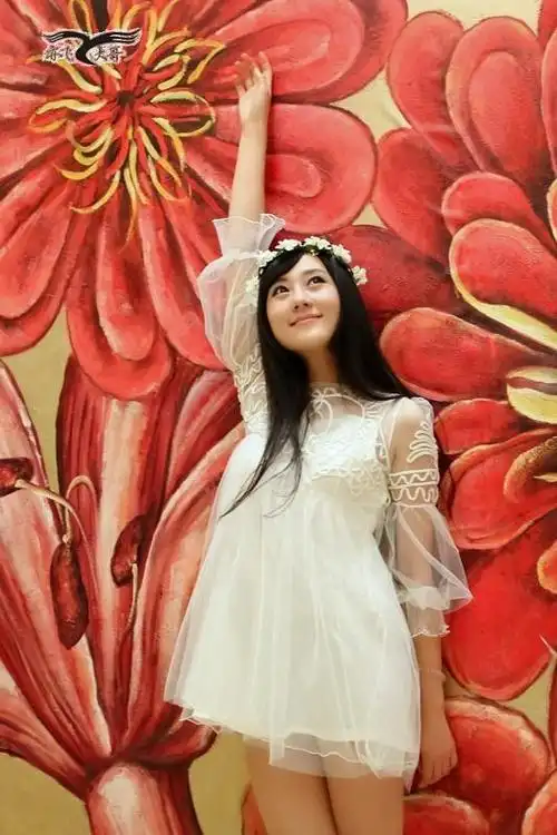 公主装的李恩倩. 亲, 太有爱呢