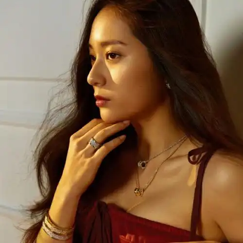 韩国女爱豆头像 f(x) 郑秀晶krystal