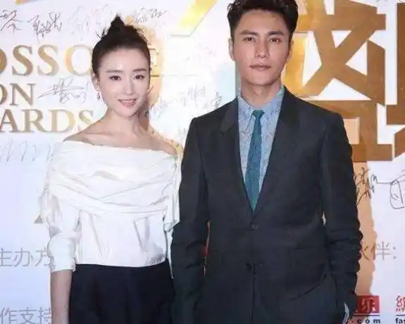 董洁,陈坤手牵手出席活动,这次恋情坐实了吧?网友:终于等到了