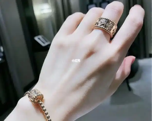 梵克雅宝 perlee万花筒戒指