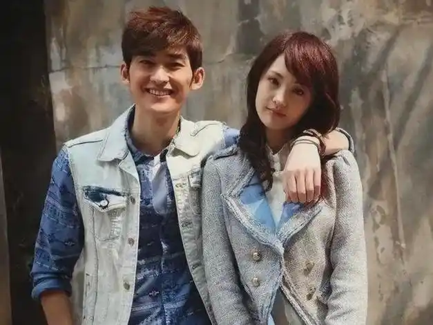 张翰或许能想到郑爽在撒谎,但恻隐之心还是让他没有二话,毕竟相识相恋