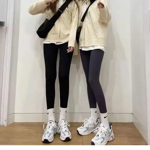 幂系勾勾袜子女棉质夏季薄款韩版中长筒短袜潮流ins运动透气潮袜短筒