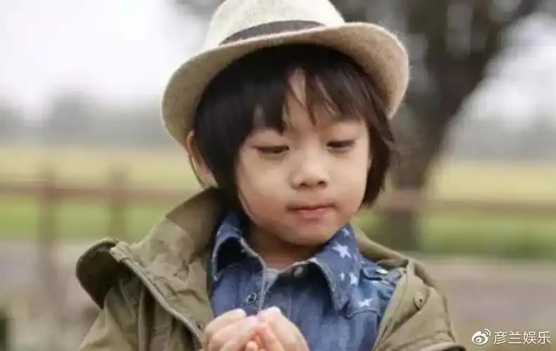 kimi长大后的照片让人认不出网友感慨难怪林志颖不晒娃