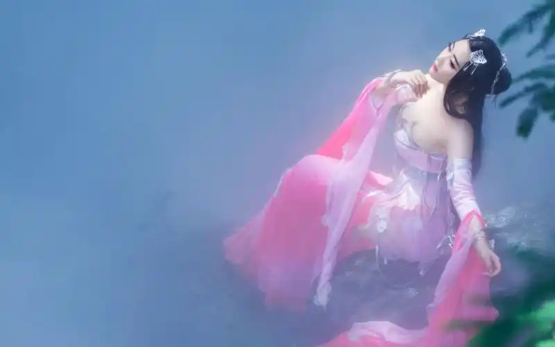 仙气十足的古风美女性感写真,高清壁纸图片,大陆美女-回车桌面