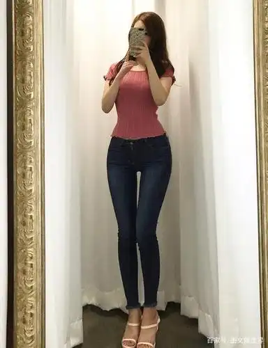 组图:韩国娱乐圈知名模特自拍照,秀"九头身"完美身材!