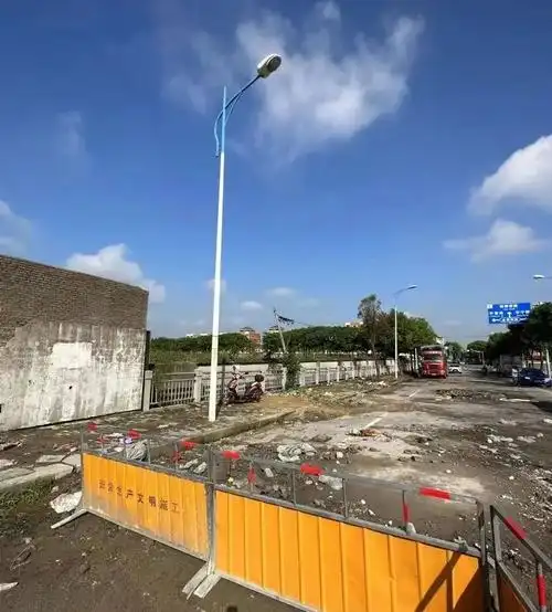 与年初开放的明华路隧道形成松江—闵行—嘉闵高架之间全新的路线,给