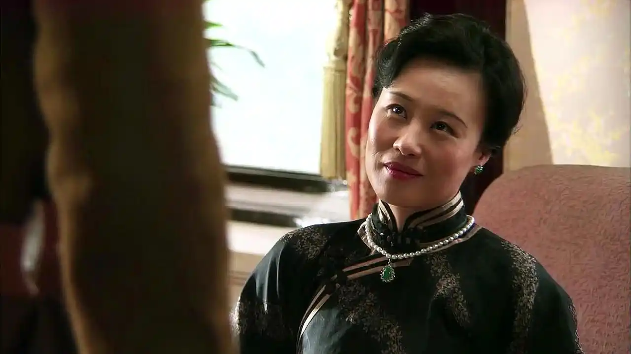 72014年《金玉良缘》:讲述了明朝初年永乐年间,掌管兵器制造局的朝廷