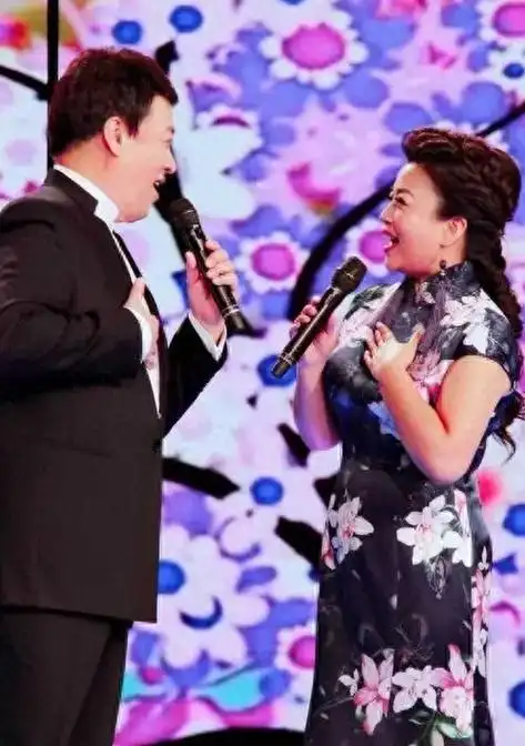 回顾张也55岁还未婚和62岁的吕继宏互相陪伴多年却至今未婚